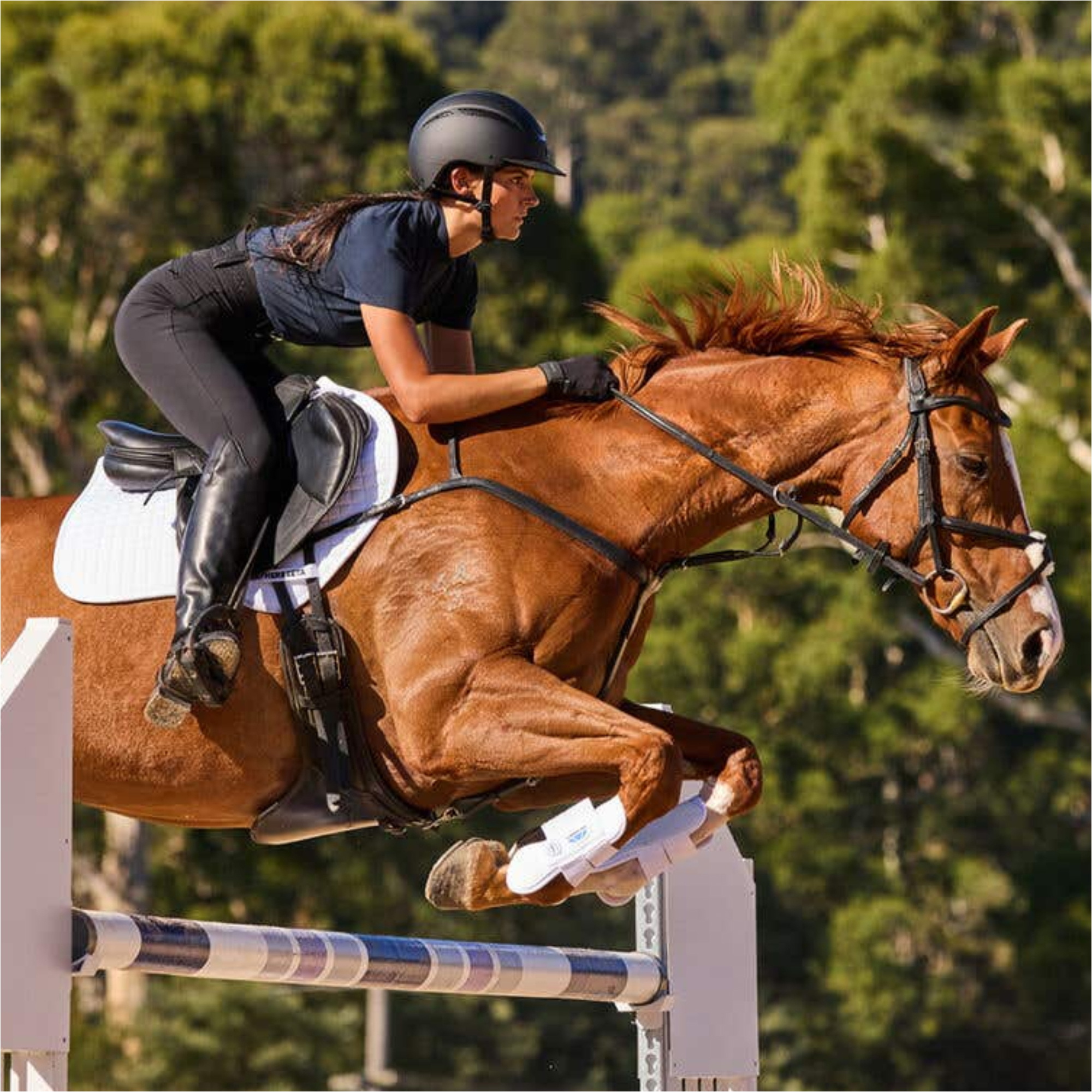 2025 Weatherbeeta Prime Air - Tec Jump Shaped Saddle Pad 1028251 - White